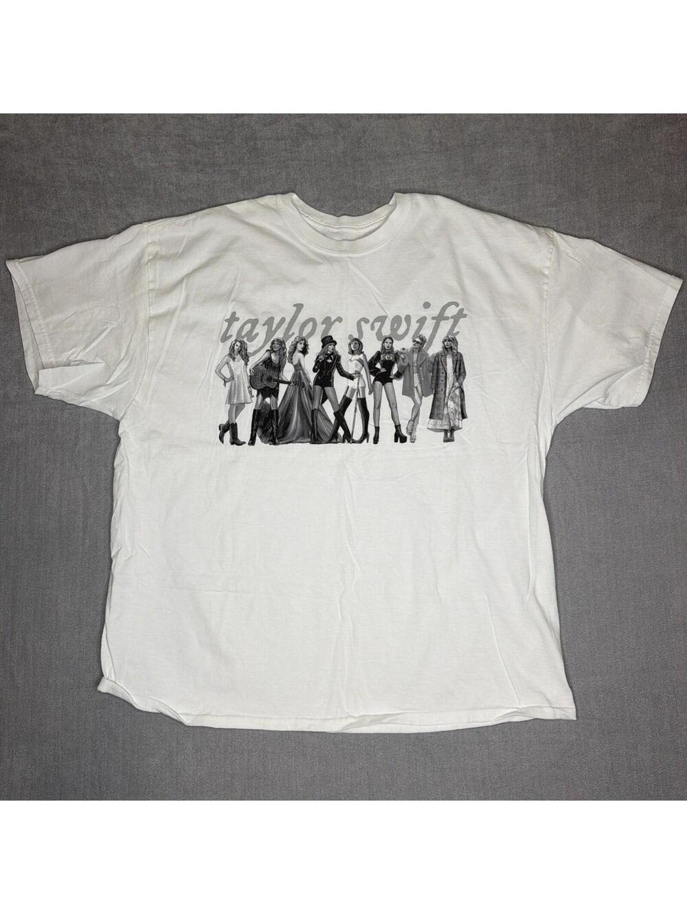 Limited Edition Taylor Swift XXL Black and White Folklore Eras T-Shirt